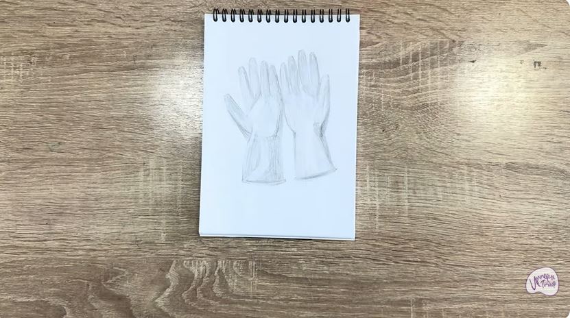 Рисуем Резиновые перчатки