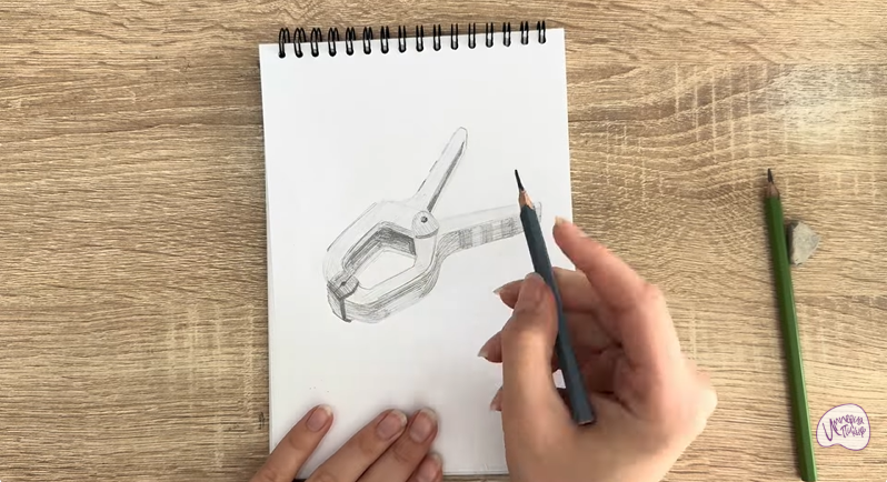 Рисуем Пластиковый зажим