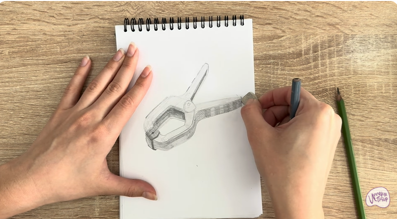 Рисуем Пластиковый зажим