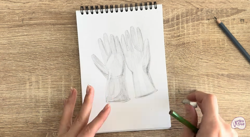 Рисуем Резиновые перчатки