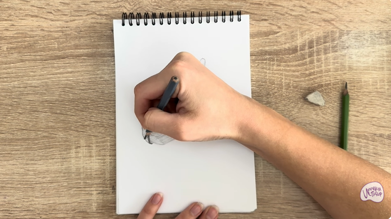 Рисуем Пластиковый зажим