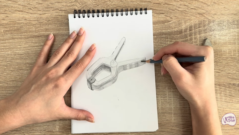 Рисуем Пластиковый зажим