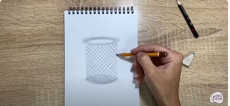 Рисуем Подставка для ручек