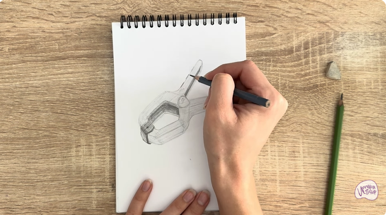 Рисуем Пластиковый зажим