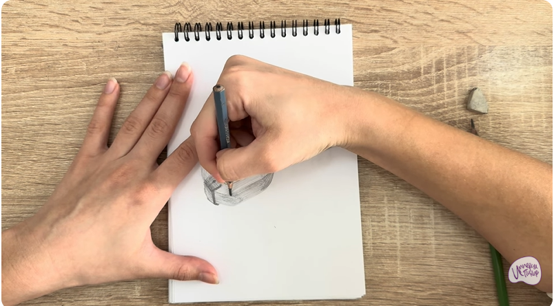 Рисуем Пластиковый зажим