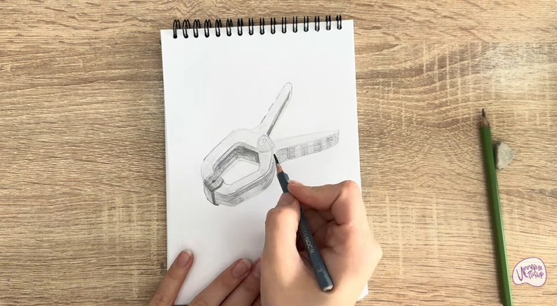 Рисуем Пластиковый зажим