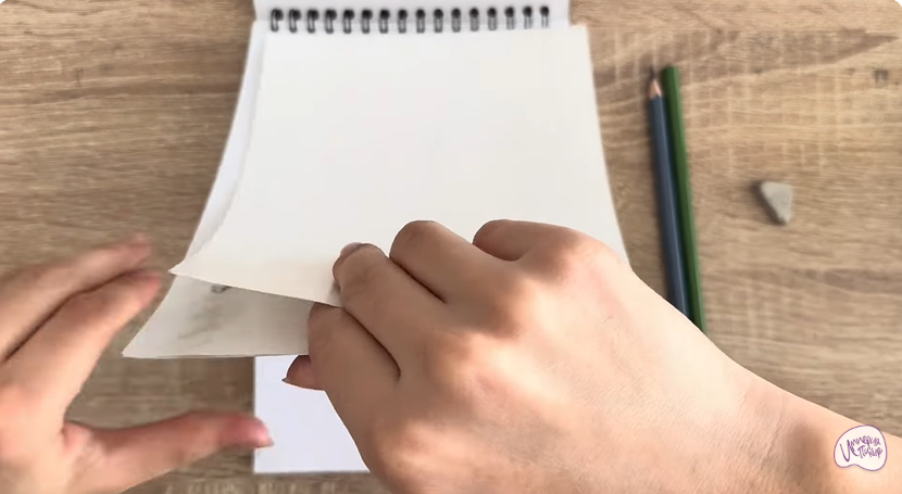 Рисуем Резиновые перчатки